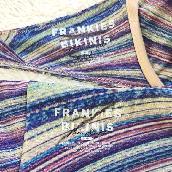 New!Frankie's Bikinis shimmy stardust top and Dawson bottom - Picture 10 of 10